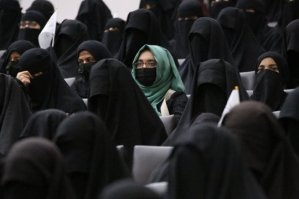 Kebebasan wanita dikekang, Taliban: Tugas cewek cuma melahirkan dan ajarkan etika Islam!