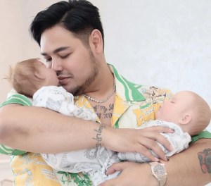 Lebih pilih rawat boneka dibanding adopsi anak yatim, Ivan Gunawan bilang gini