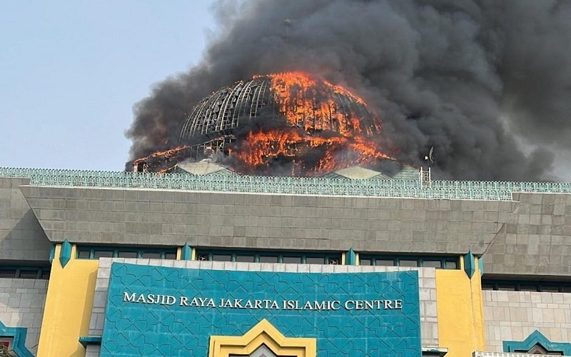 Ini Penyebab Kebakaran Kubah Masjid Jakarta Islamic Center