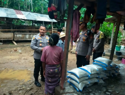Banjir Praya, Kapolres Loteng Beri Bantuan Sembako bagi Warga