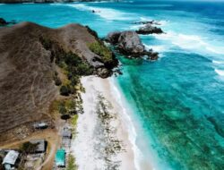 Pesona Pantai Seger Kuta di Dekat Mandalika